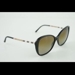 Burberry  4235 Sunnies. EUC.